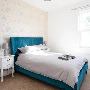 central-bath-ba2-4hh.tophotelsbath.com/