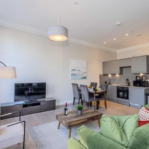 stafford-st-central-luxury-apartment-2-bedrooms.edinburghhotelsuk.org/